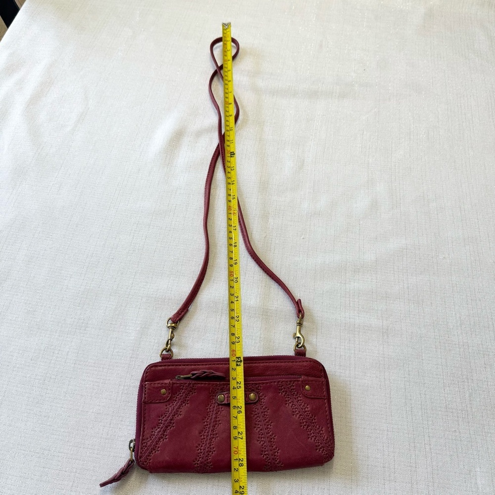 FOSSIL VINTAGE Red SANGRIA Leather Crossbody Bag Casual Vacation Travel - Picture 7 of 8